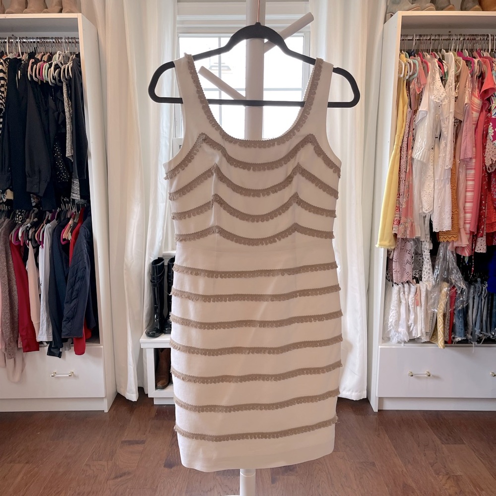 Great detail white Trina Turk dress!